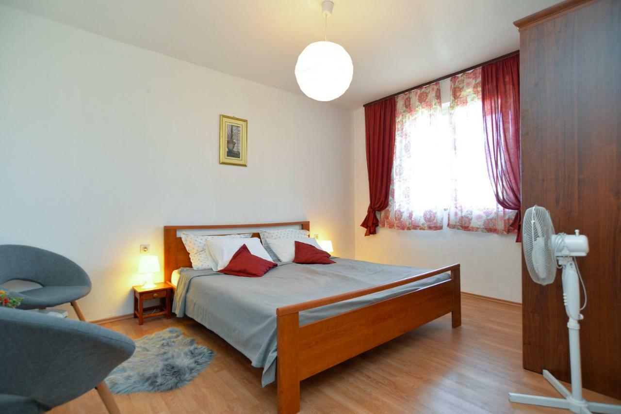 Apartment Pineta 1817 Fazana Exterior photo